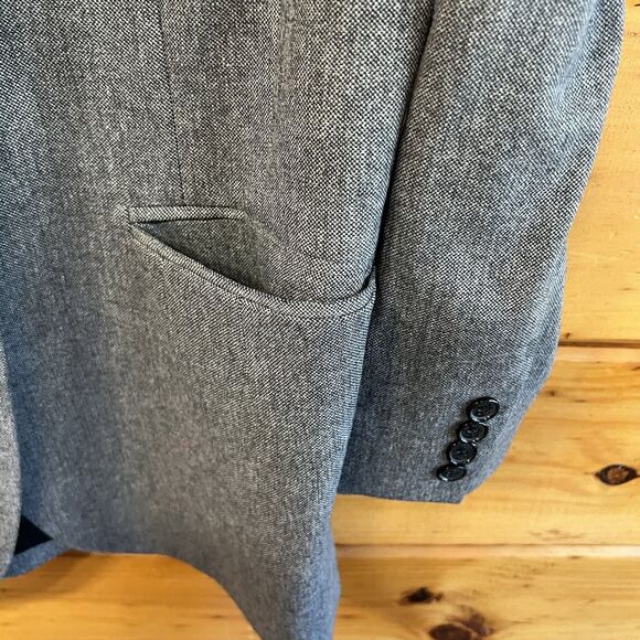 Brooks Brothers  346 Stretch Woman’s Sz 10 Gray Wool 2 Button Blazer - Picture 3 of 5